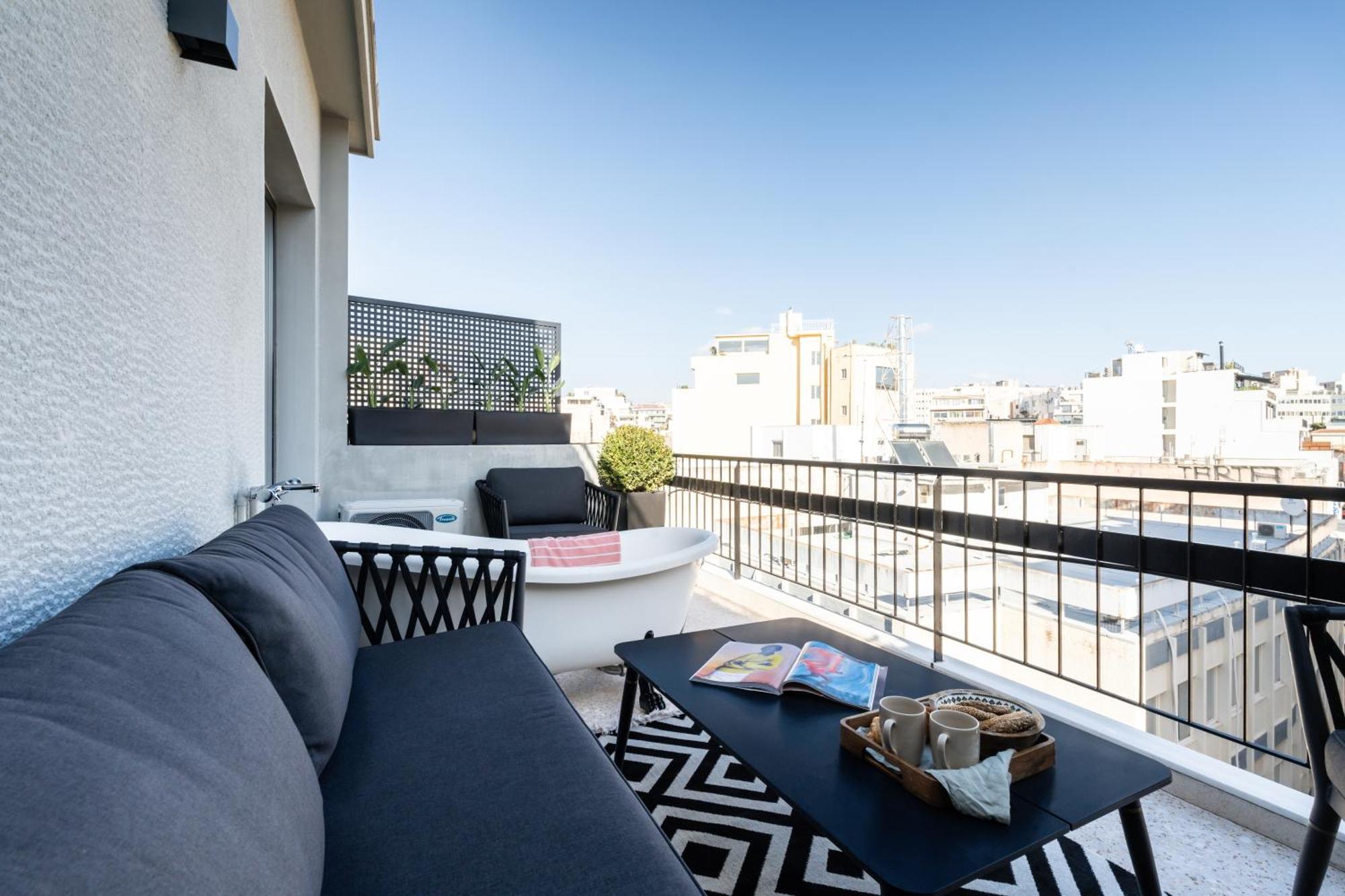 Pame House Hotel 4*